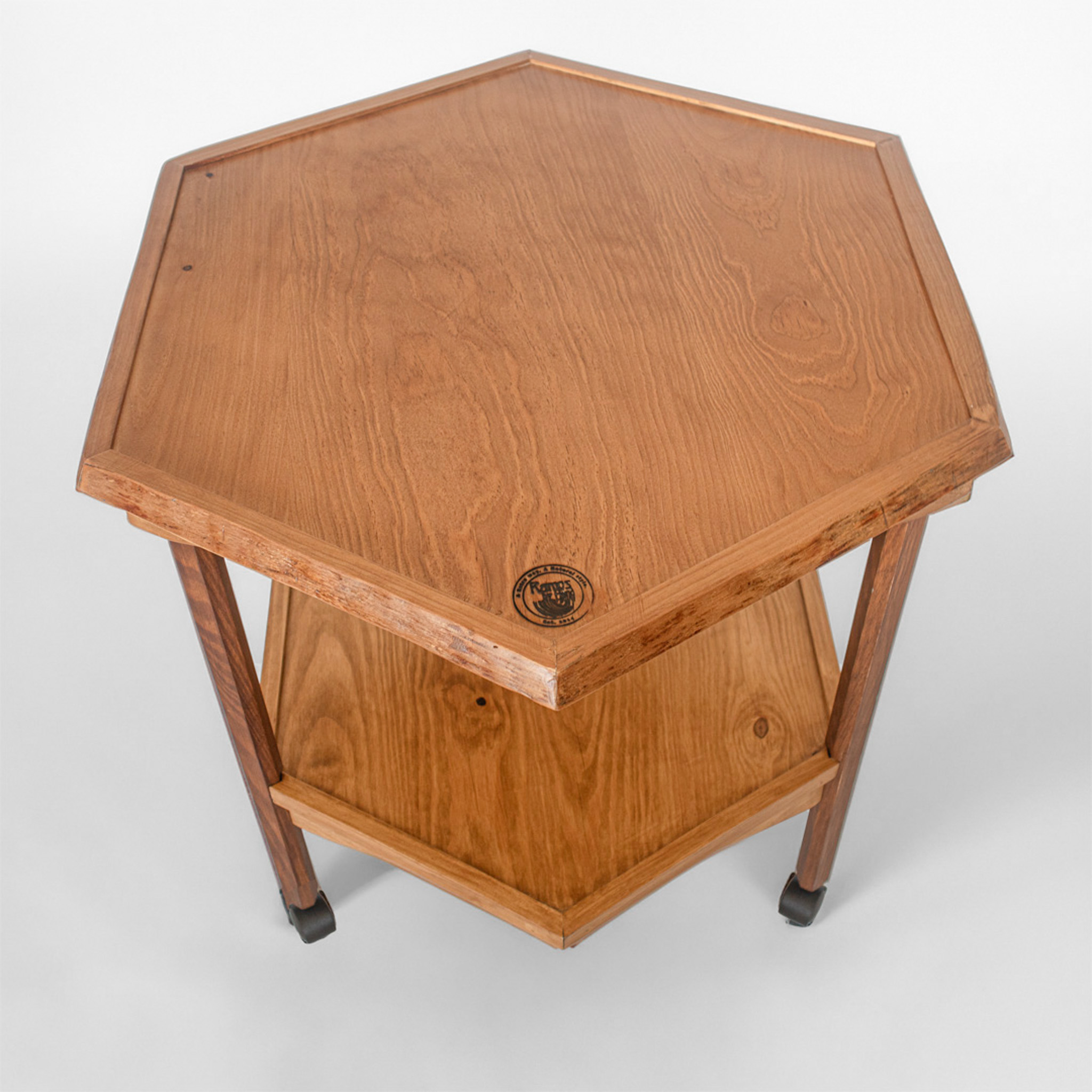 Hexagonal Dinning Car - Image 2